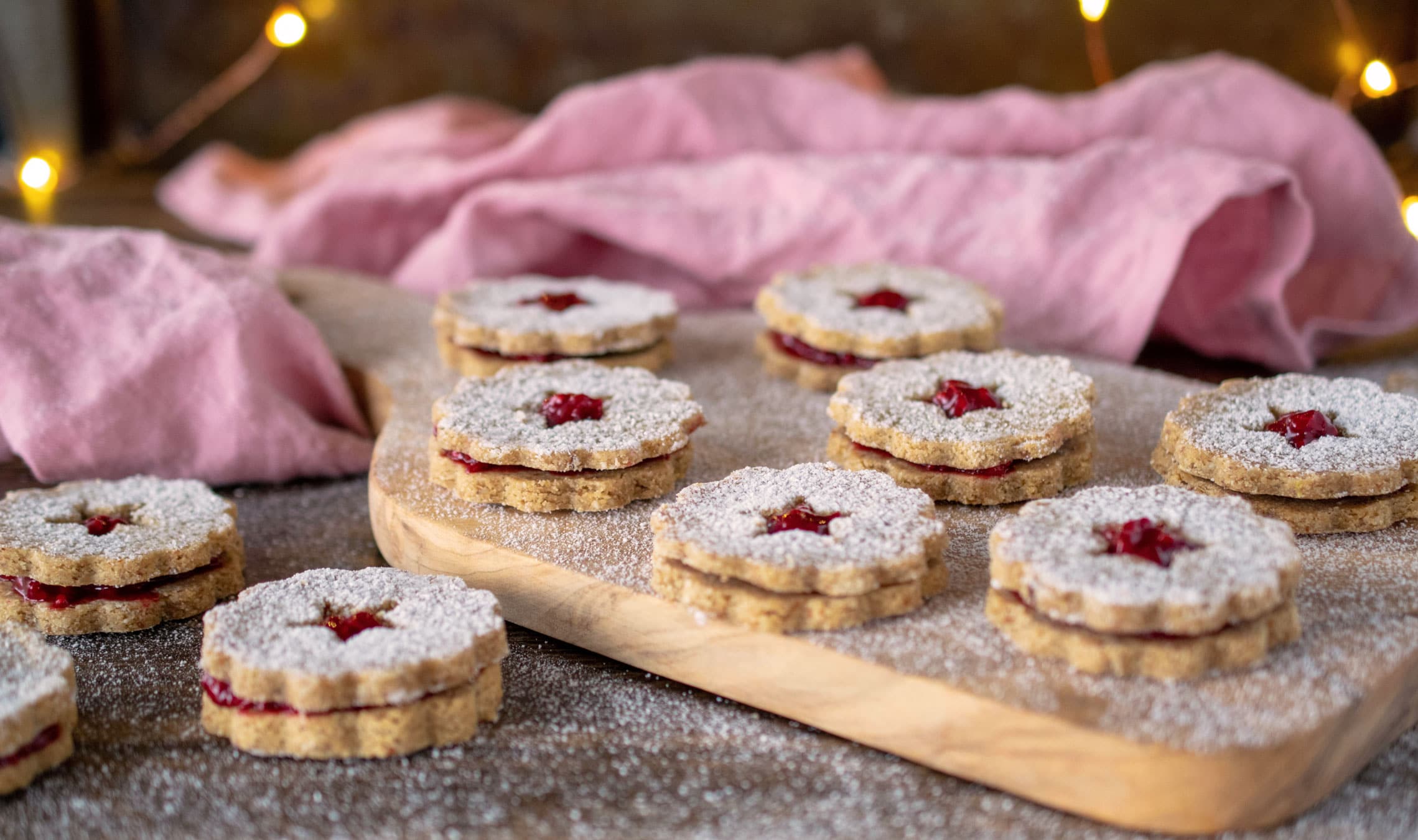 Linzer cookies